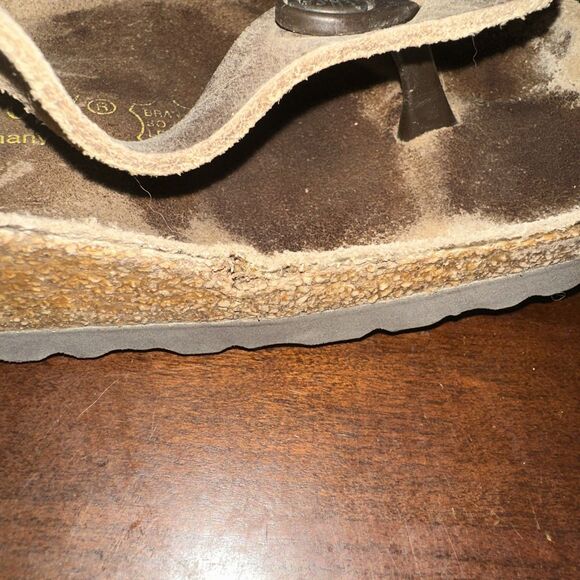 Women’s Birkenstock Thong Gizeh Sandal Tan Suede Size 40 Womens 9 Mens 7 - Picture 8 of 12